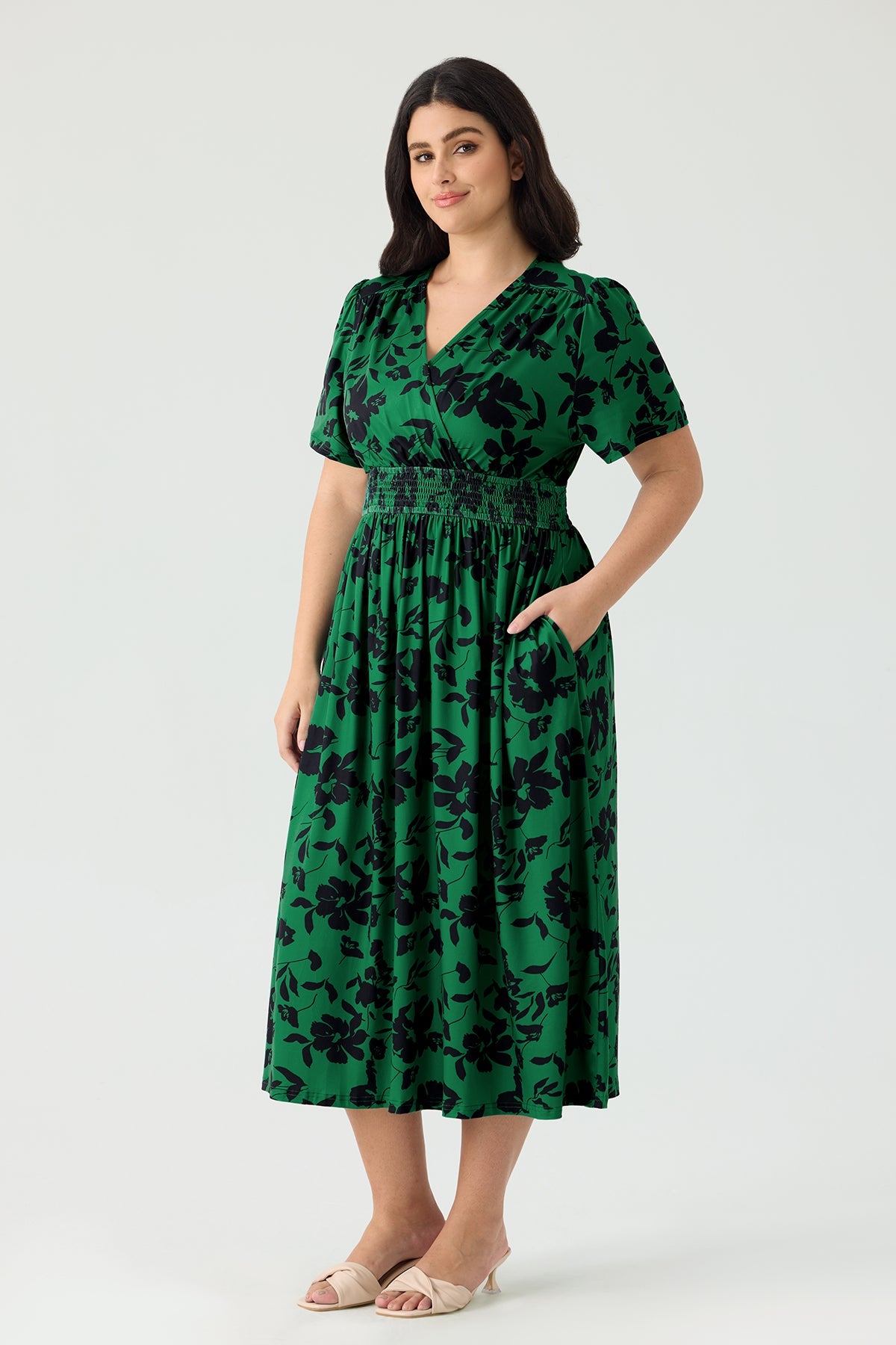 Ritera Pockets Smocked Waist Floral Print A-line Maxi Dress
